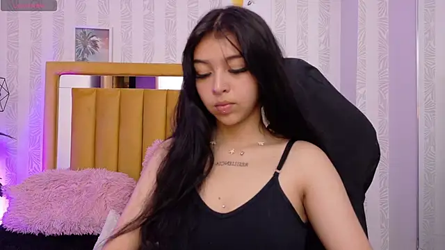 pettit courtny online show from September 18, 2025, 9:06 pm