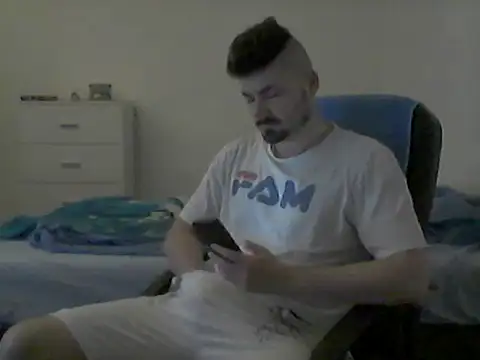 Snapshot of Hkl95555 chatting on October 13, 2025, 4:45 am Hkl95555 online show from October 13, 2025, 4:45 am