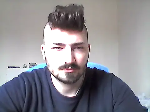 Snapshot of Hkl95555 chatting on November 7, 2025, 10:15 am Hkl95555 online show from November 7, 2025, 10:15 am