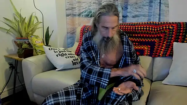 mindphu k online show from November 8, 2025, 12:22 am