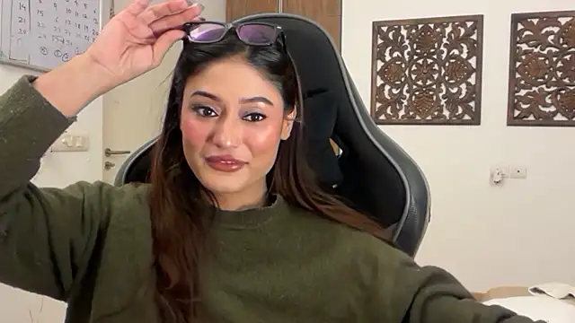 GoddessAnna online show from November 30, 2025, 4:33 pm