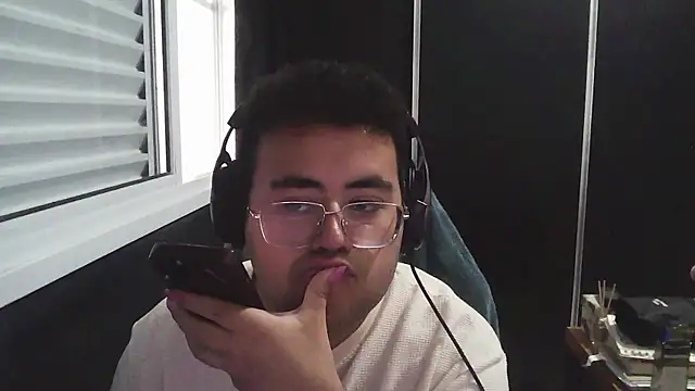 BabyFade online show from December 3, 2025, 6:50 pm