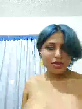 azulzulix online show from February 5, 2025, 5:09 am