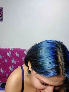 azulzulix online show from February 13, 2025, 1:40 am