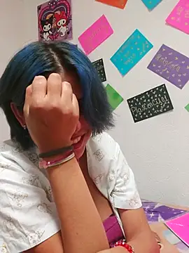 azulzulix online show from March 14, 2025, 8:17 pm