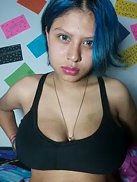 azulzulix online show from March 16, 2025, 5:17 pm