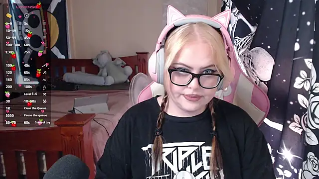 ChubbyBubs online show from February 5, 2025, 4:48 am