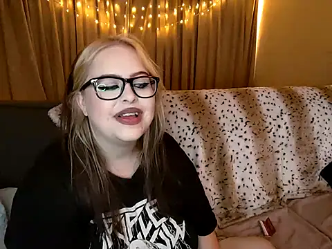 ChubbyBubs online show from February 15, 2025, 9:05 am