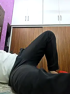 Snapshot of kokakrish chatting on October 19, 2025, 5:02 pm kokakrish online show from October 19, 2025, 5:02 pm