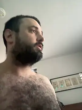 Snapshot of couplelti2 chatting on February 22, 2025, 7:25 pm couplelti2 online show from February 22, 2025, 7:25 pm