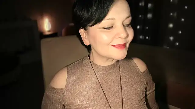 WitchBlueRose online show from April 10, 2026, 6:01 pm