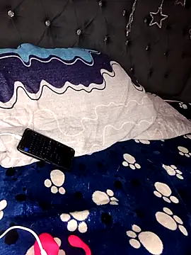 PequeArely online show from February 8, 2025, 1:44 pm