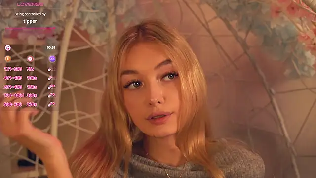 FlairCunard online show from December 20, 2024, 8:55 pm