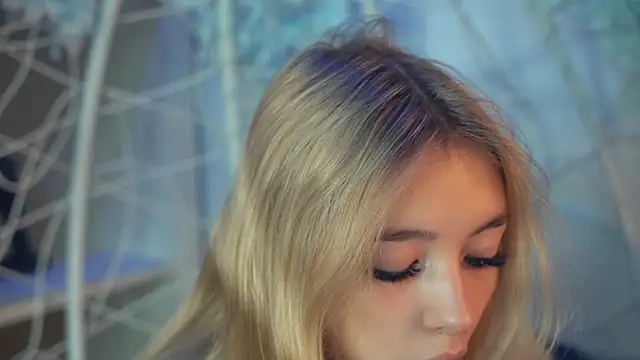 FlairCunard online show from December 21, 2024, 2:58 pm