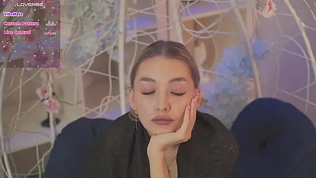 FlairCunard online show from February 20, 2025, 9:09 pm