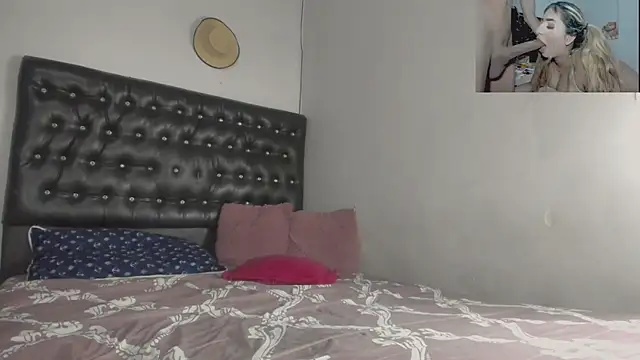 Snapshot of sexylatin_ chatting on December 23, 2024, 6:44 am sexylatin online show from December 23, 2024, 6:44 am