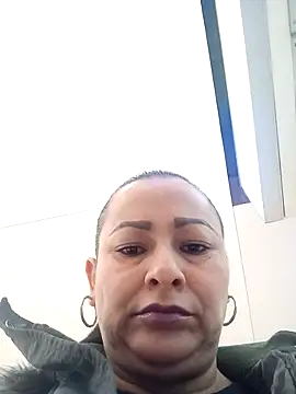 Snapshot of ScarletGlow1 chatting on October 1, 2025, 3:29 pm ScarletGlow1 online show from October 1, 2025, 3:29 pm