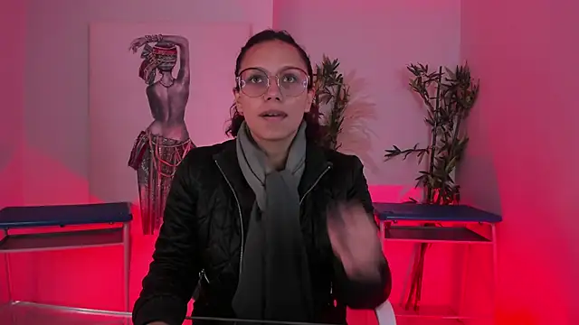 lilith-deveraux online show from February 6, 2025, 12:16 pm