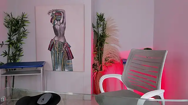 lilith-deveraux online show from February 19, 2025, 12:11 pm