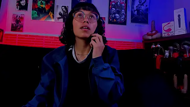 lilith-deveraux online show from September 22, 2025, 1:51 am