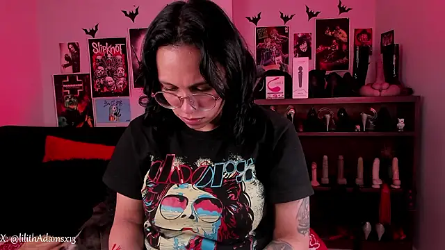 lilith-deveraux online show from March 9, 2026, 2:26 am