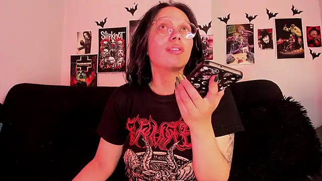 Snapshot of lilith-deveraux chatting on June 12, 2026, 4:28 pm lilith-deveraux online show from June 12, 2026, 4:28 pm