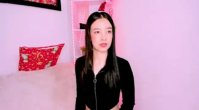 Snapshot of Manuelaa_mejiia chatting on December 29, 2024, 12:45 pm Manuelaa mejiia online show from December 29, 2024, 12:45 pm
