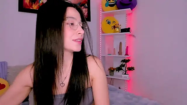 Snapshot of Manuelaa_mejiia chatting on October 6, 2025, 2:03 pm Manuelaa mejiia online show from October 6, 2025, 2:03 pm