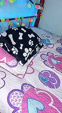 Snapshot of Karii-R chatting on December 6, 2024, 7:10 am Karii-R online show from December 6, 2024, 7:10 am