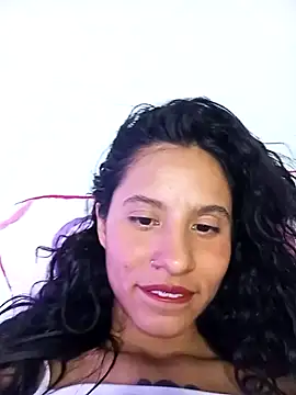 Snapshot of Karii-R chatting on December 7, 2024, 7:16 am Karii-R online show from December 7, 2024, 7:16 am