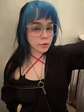 MaddisonHaas online show from April 18, 2026, 7:07 pm