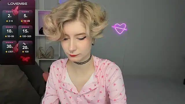 Angel Jules online show from October 10, 2025, 12:42 am