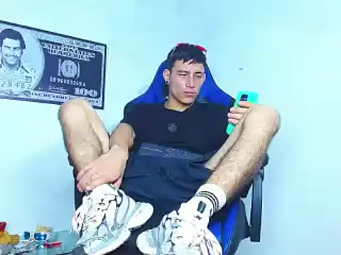 Snapshot of bab_boy_777 chatting on December 2, 2024, 7:14 am bab boy 777 online show from December 2, 2024, 7:14 am