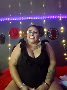 Ivonnee   online show from March 2, 2025, 8:27 am