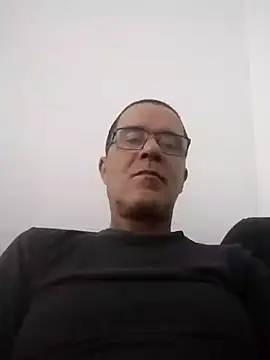 Snapshot of barboza991 chatting on December 31, 2024, 10:37 am barboza991 online show from December 31, 2024, 10:37 am