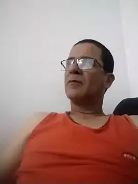 Snapshot of barboza991 chatting on January 28, 2025, 11:39 pm barboza991 online show from January 28, 2025, 11:39 pm