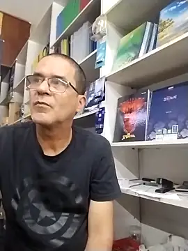 Snapshot of barboza991 chatting on February 25, 2026, 1:21 pm barboza991 online show from February 25, 2026, 1:21 pm