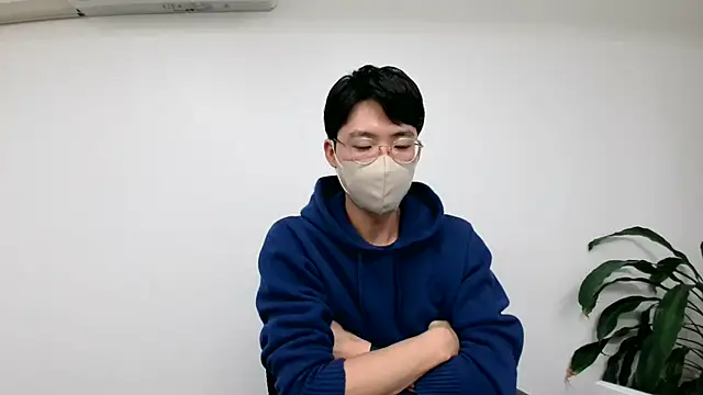 Snapshot of TakuryuJPN chatting on December 4, 2024, 9:46 pm TakuryuJPN online show from December 4, 2024, 9:46 pm