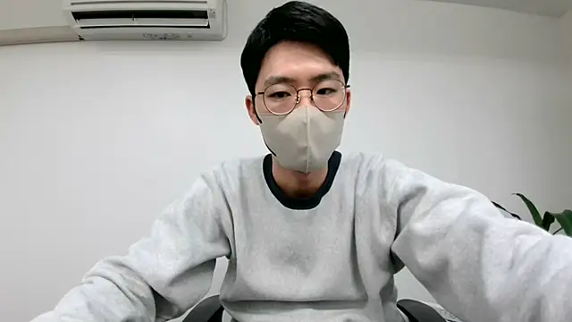 Snapshot of TakuryuJPN chatting on January 31, 2025, 11:56 am TakuryuJPN online show from January 31, 2025, 11:56 am