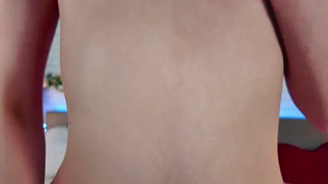 NovaBlissss online show from September 30, 2025, 2:11 pm