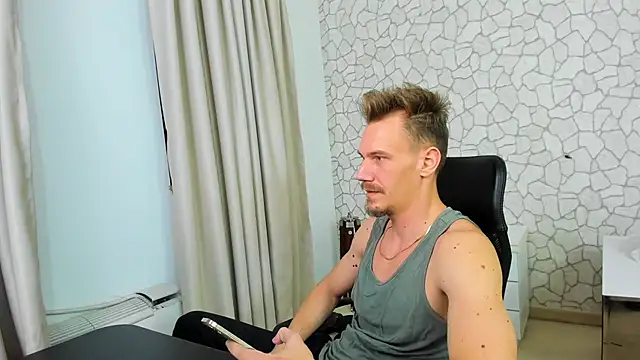 MateoBenjaminX online show from February 2, 2025, 6:53 pm