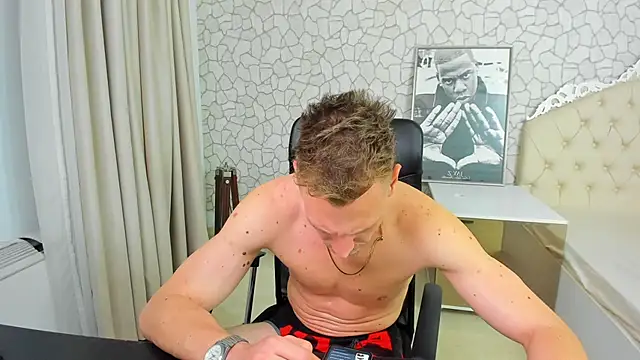 MateoBenjaminX online show from March 13, 2025, 8:43 pm