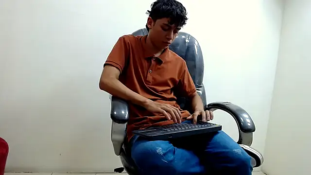 DamiBright online show from September 30, 2025, 7:41 pm