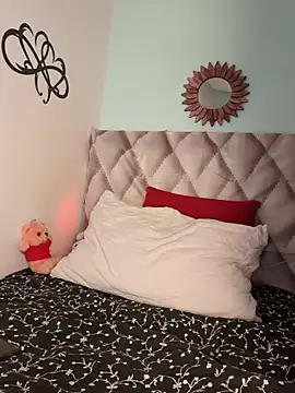 Lina lolo online show from November 20, 2025, 6:07 pm