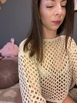 Mia Ethan online show from March 11, 2025, 4:43 am