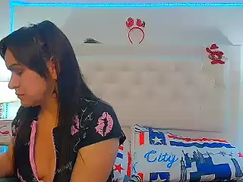 jescaoporto4 online show from December 29, 2024, 1:49 pm