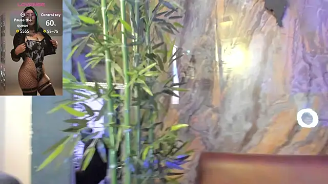 Alahia Dangelo online show from October 29, 2025, 5:25 pm