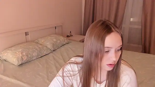 endlesssoffi online show from January 30, 2025, 8:10 pm