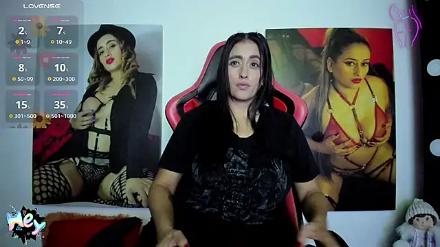 vaiolet triana online show from February 26, 2025, 1:21 am