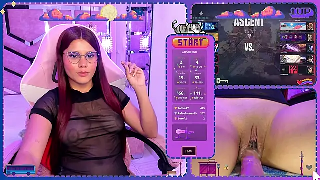 Sara-Hill online show from December 9, 2024, 10:52 pm